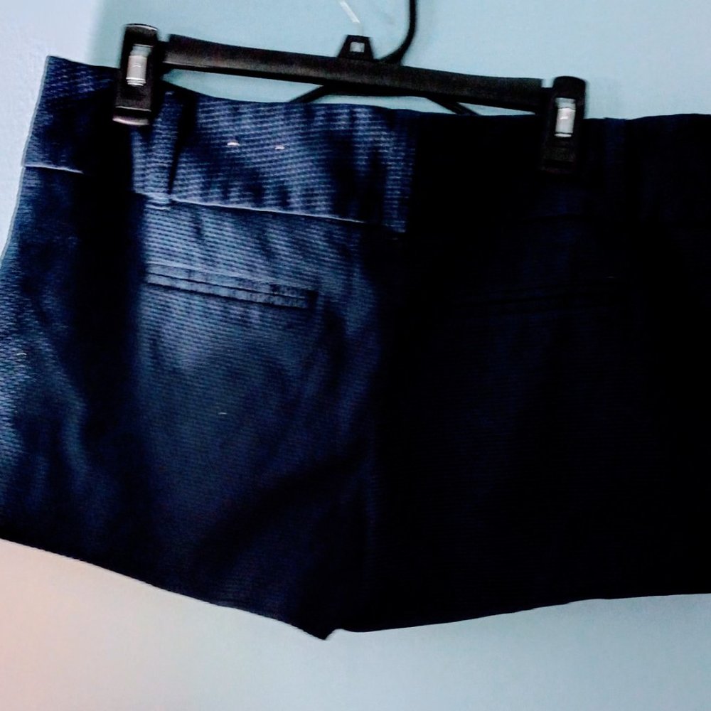 Shorts - Picture 2 of 4